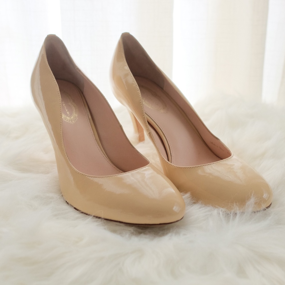 NEW Elie Tahari Nude Tan Cream Heels Pumps
